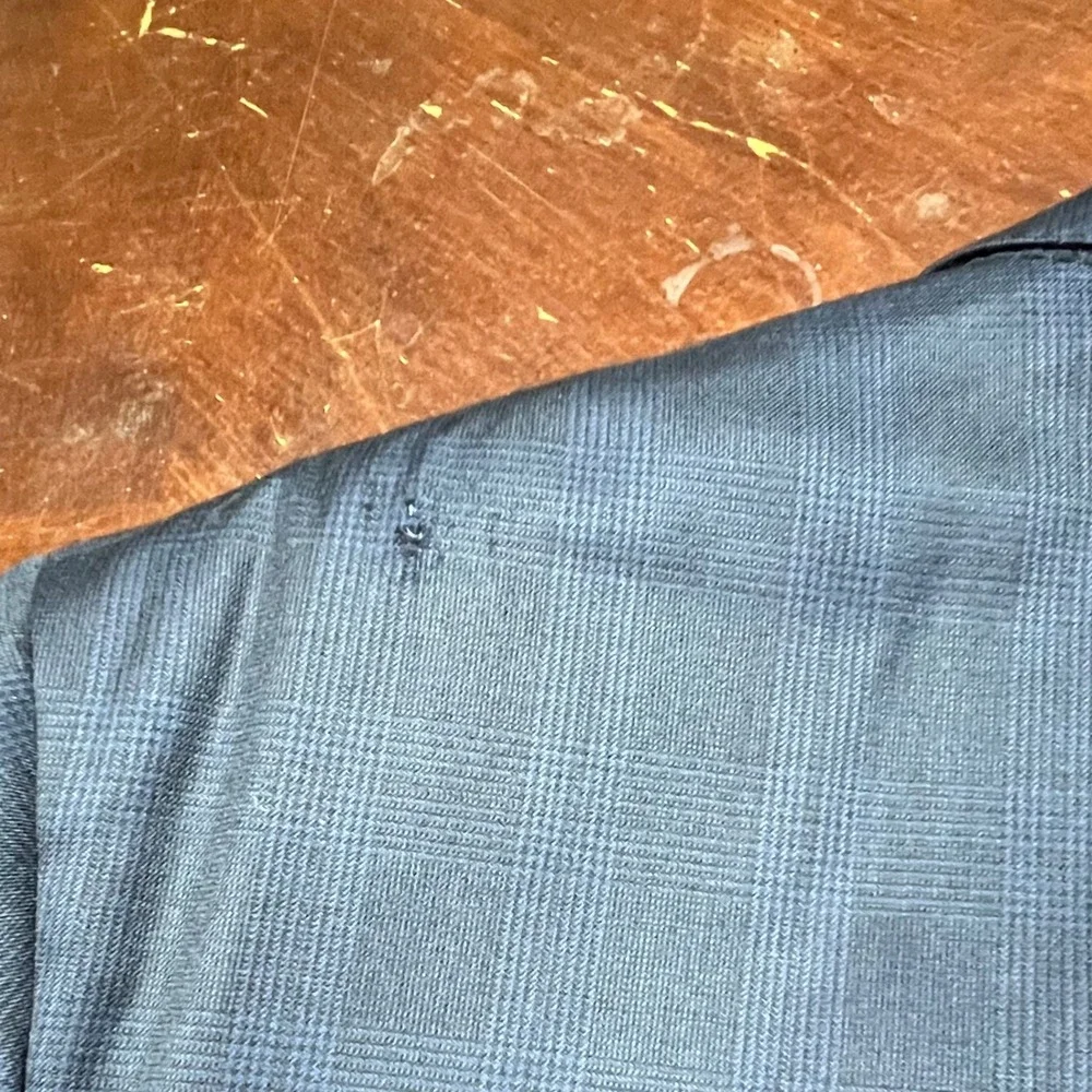 Jos. A. Bank Reserve Navy Blue Glen Plaid 100% Wool Suit 48R W42 3405/2DB
